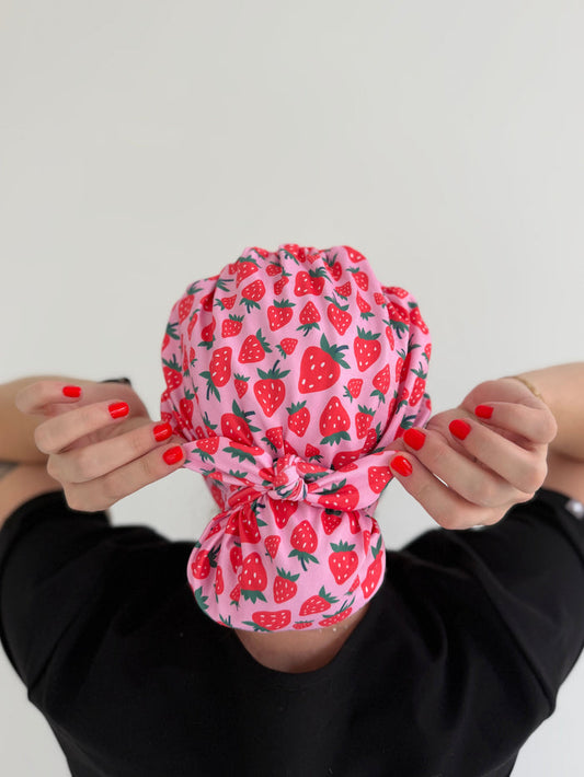 CloudCaps Scrub Cap | Strawberries