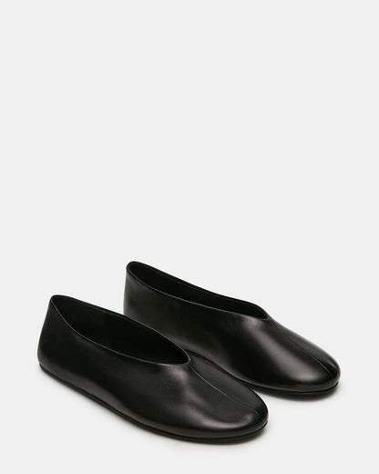 CYNTRA BLACK LEATHER