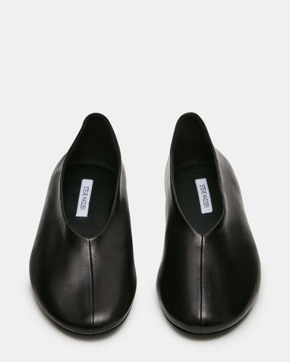 CYNTRA BLACK LEATHER